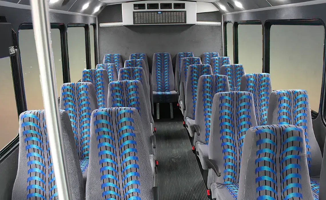 18 Passenger Mini Bus 18 Passenger Mini Bus to rent