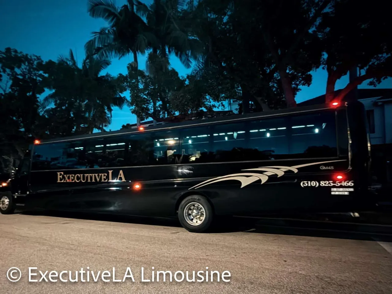Baxter Executive Luxury Coach to rent
