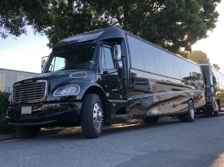 27 Passenger Executive Bus to rent