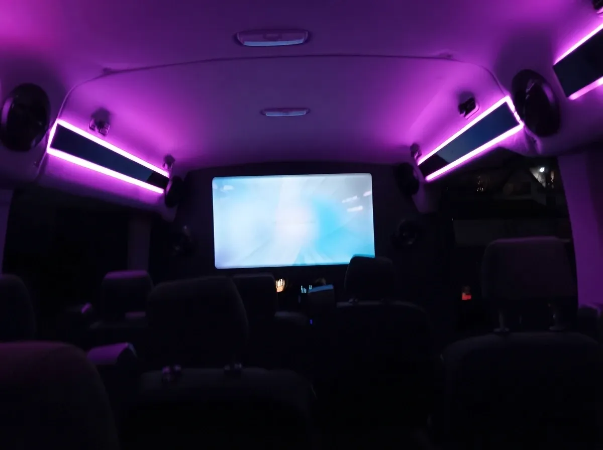 Black Mercedes-Benz Executive Sprinter to rent