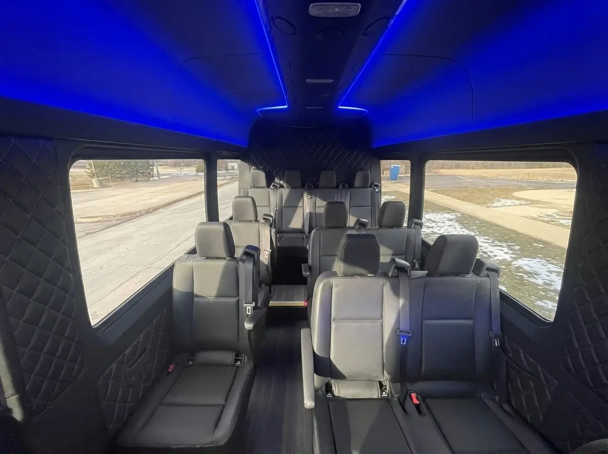 Black Mercedes-Benz Executive Sprinter, angle 4