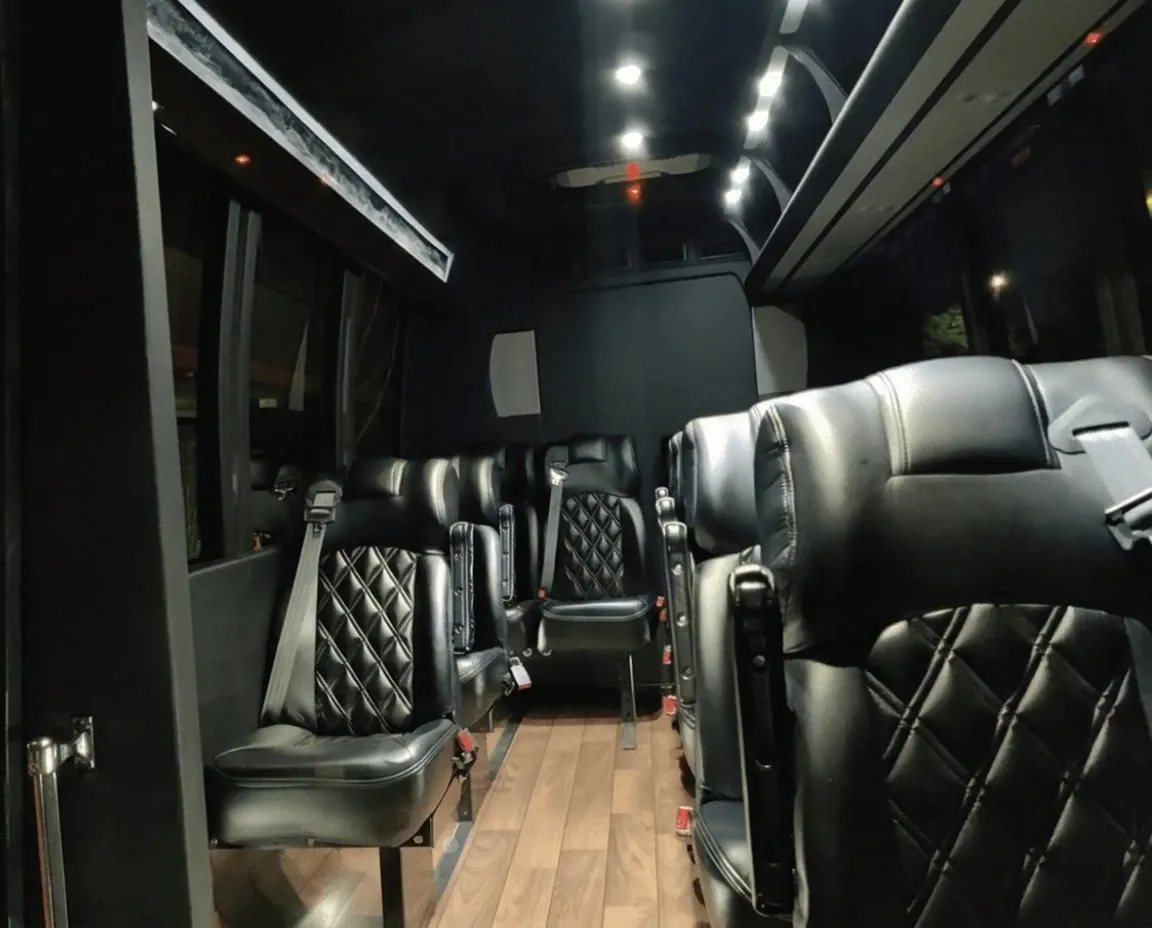 Black Mercedes-Benz Executive Sprinter to rent