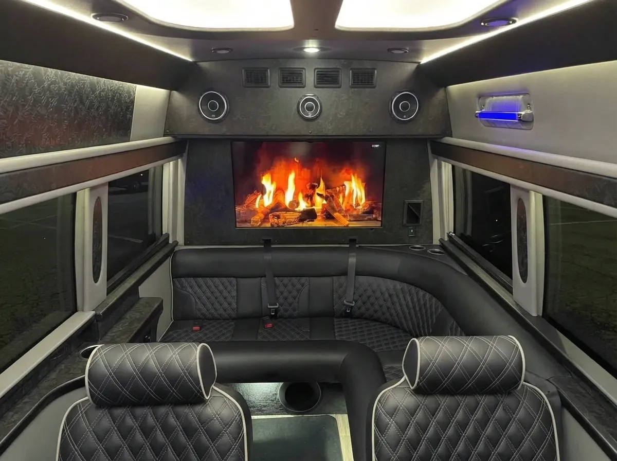 Black Mercedes-Benz Jet Sprinter, angle 2