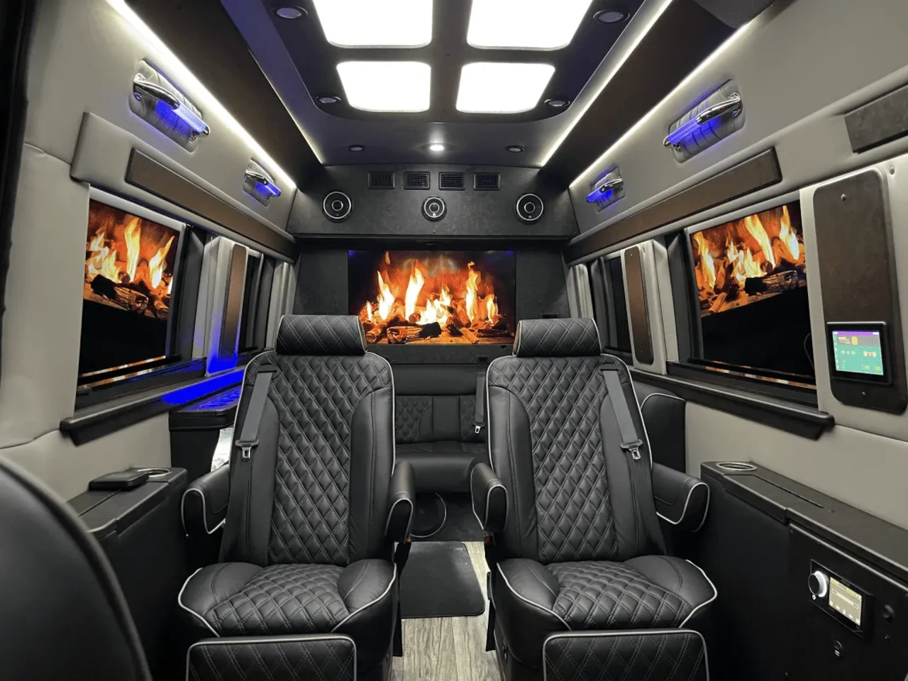 Black Mercedes-Benz Jet Sprinter, angle 3