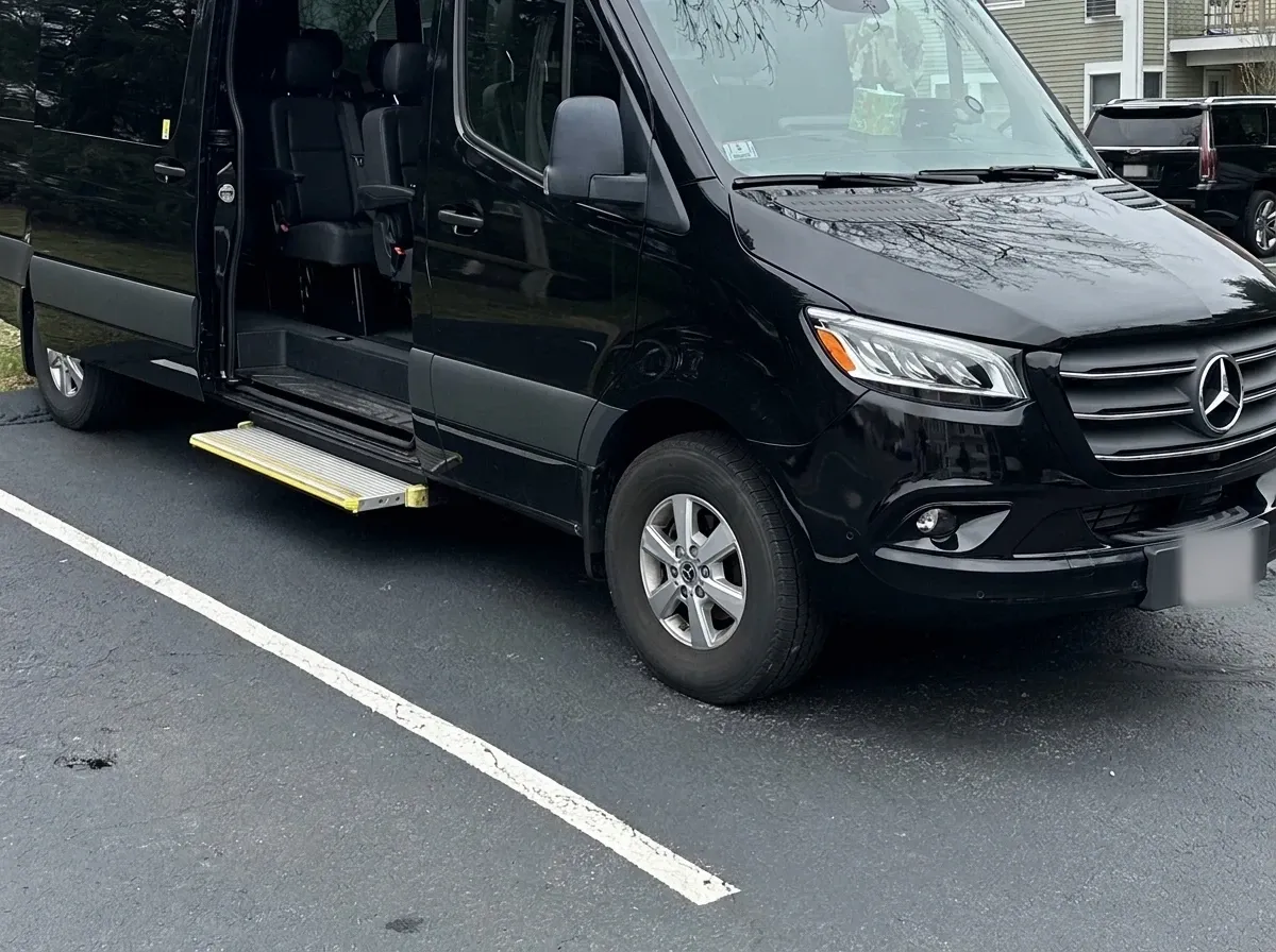 Black Mercedes-Benz Sprinter Black Mercedes-Benz Sprinter to rent