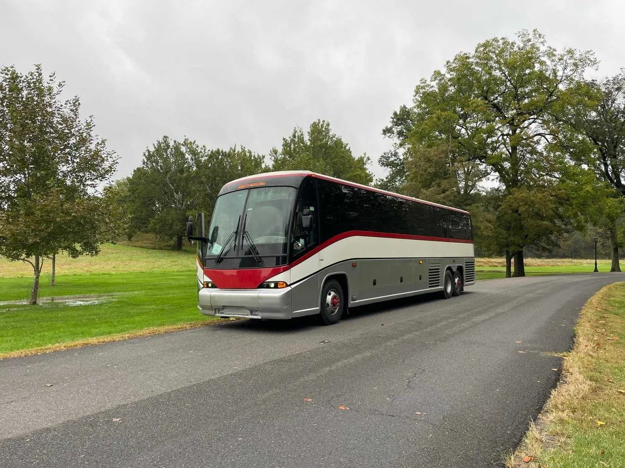 52 Passenger Motor Coach Black 52 Passenger Motor Coach to rent