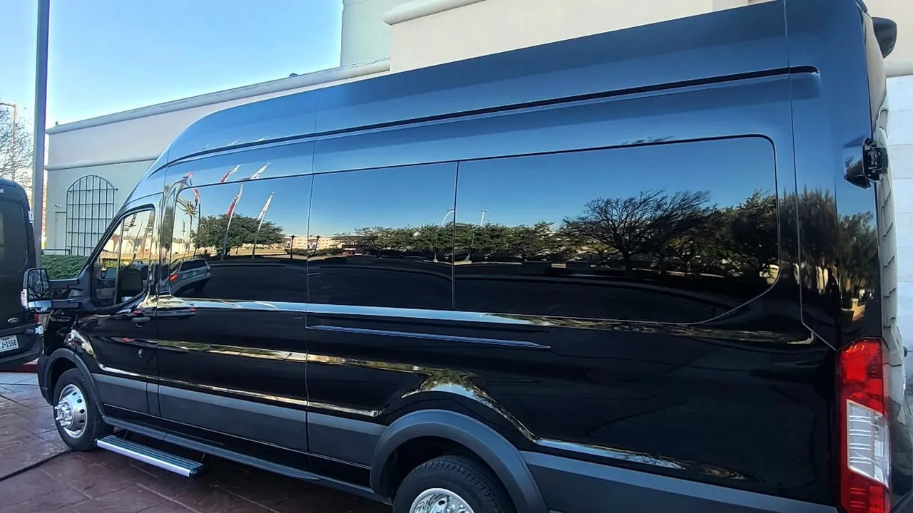 Passenger Van Passenger Van to rent